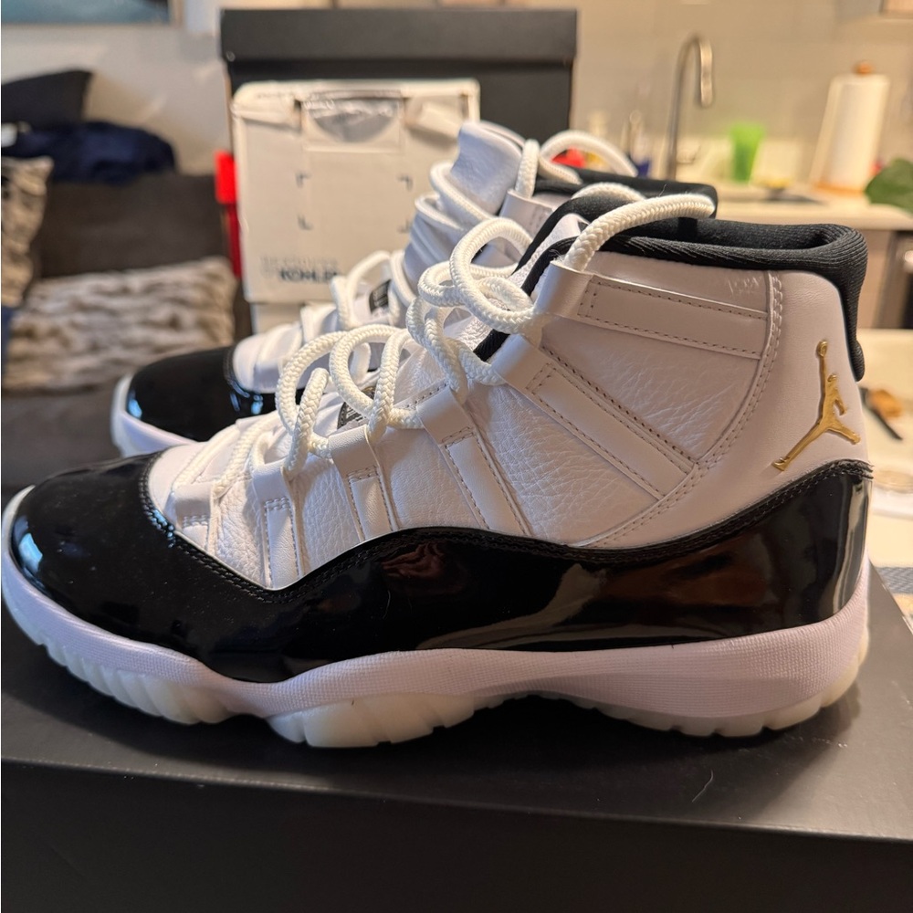 Jordan 11 Retro Sneakers - Black, White, Gold
